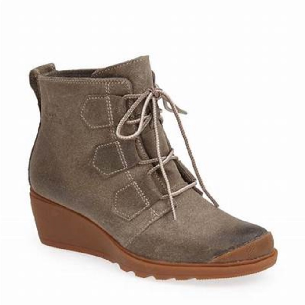 Sorel Major Toronto Lace Wedge Boot Size 10.5
